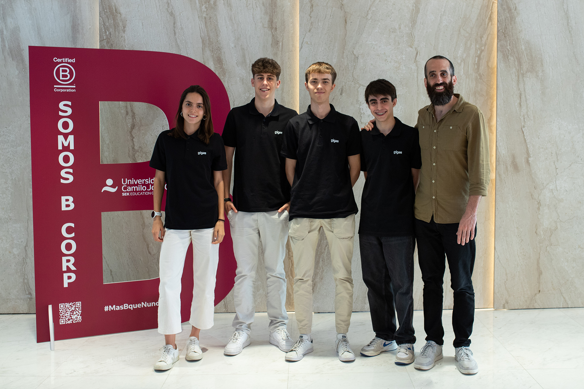 grupo finalistas gigas for schools 2024